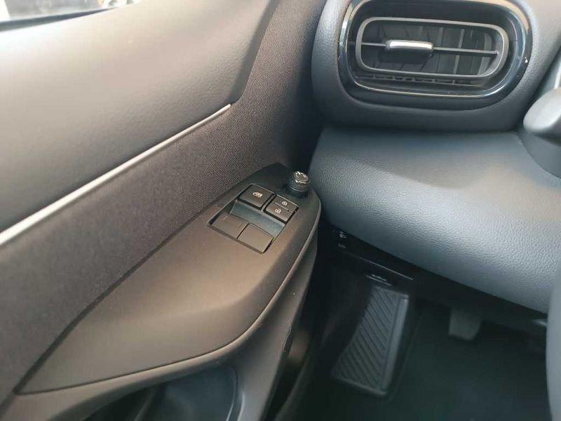 Toyota Yaris 4ª serie 1.0 5 porte Active