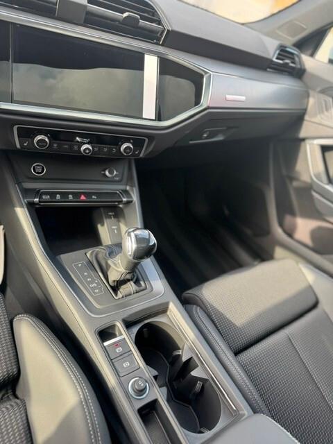 Audi Q3 SPB 40 TDI quattro S tronic S line edition km 0