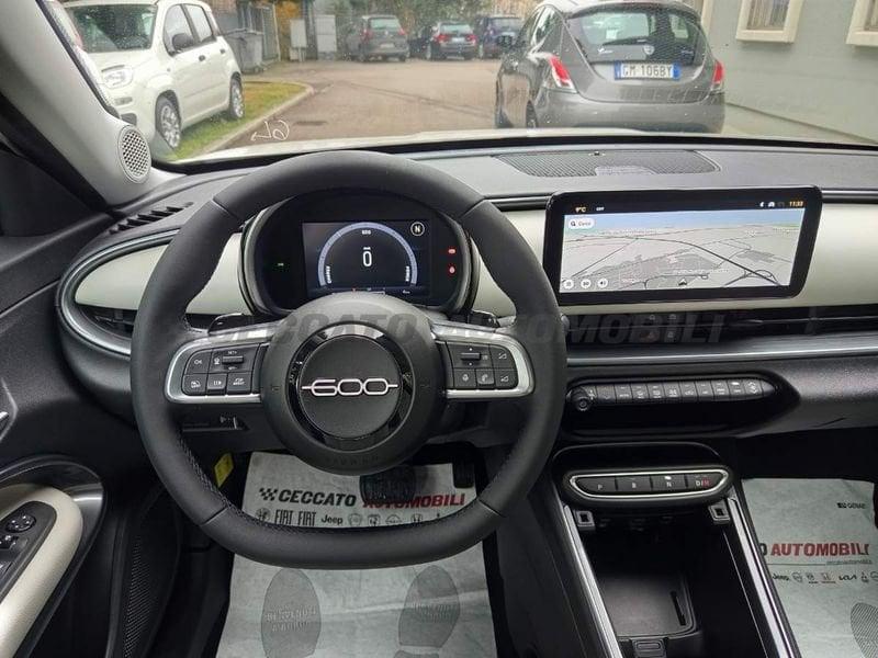 FIAT 600 600 1.2 hybrid La Prima II 110cv auto