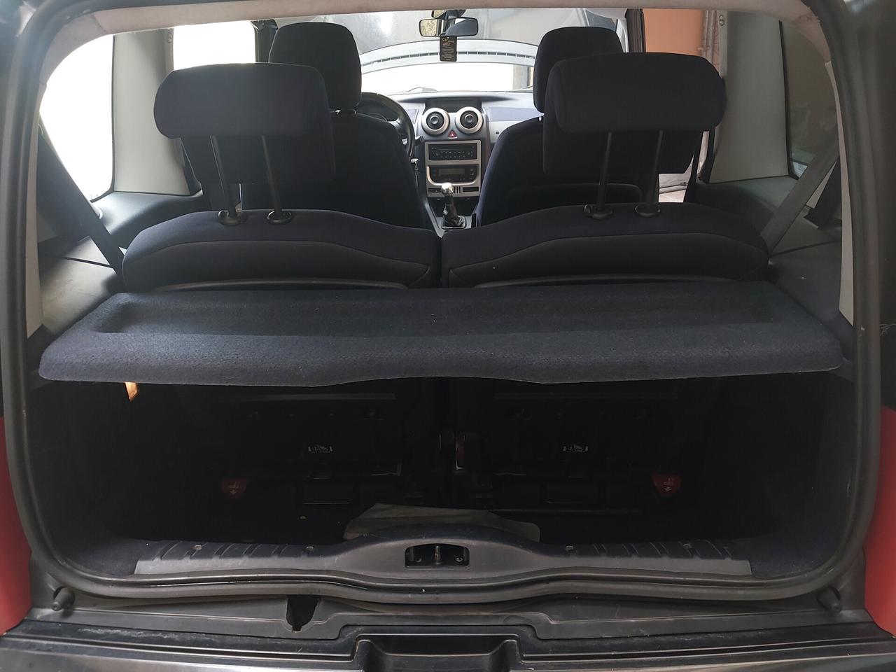 Peugeot 1007 1.4 HDi Trendy 08/2006