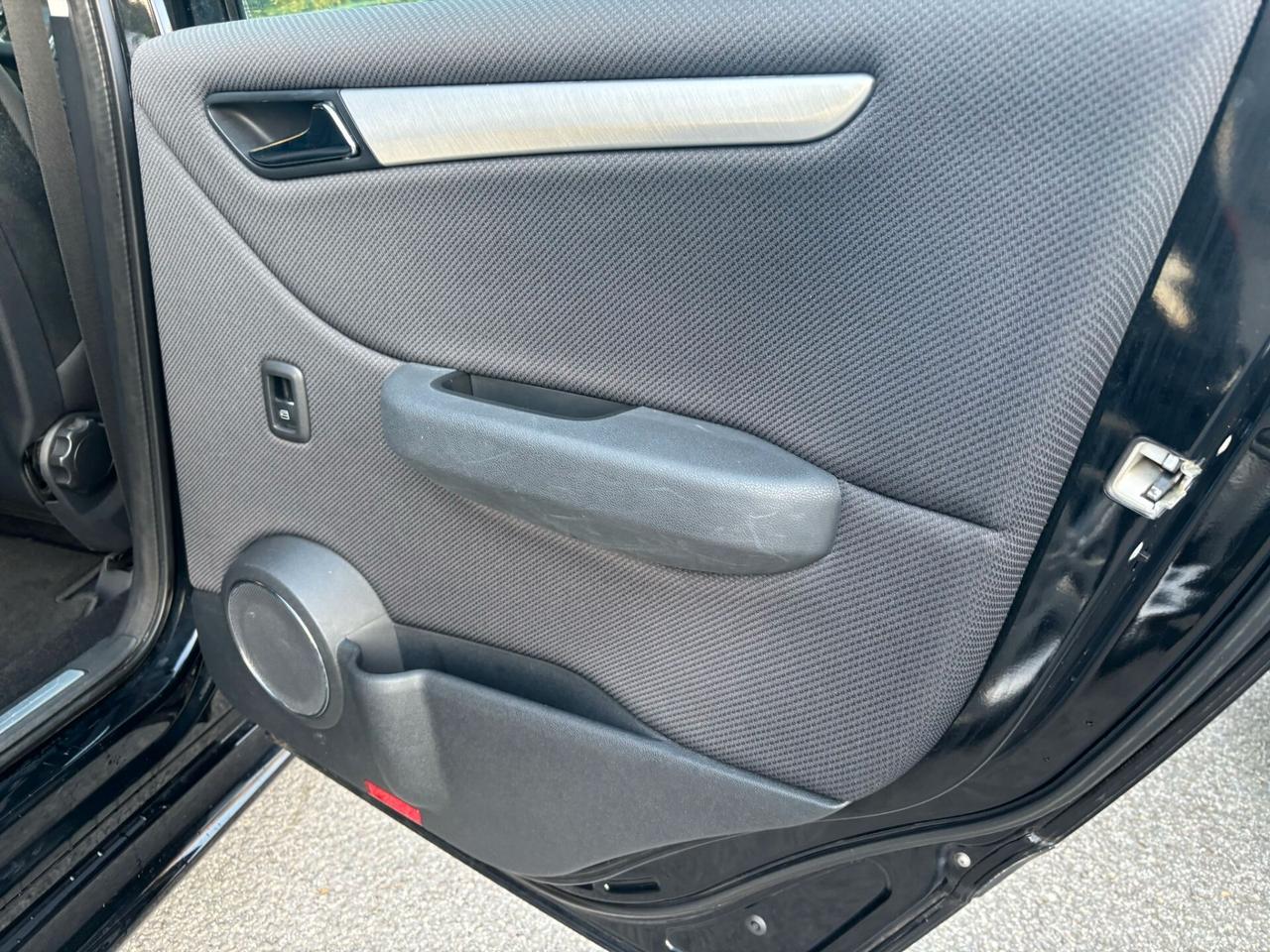 Mercedes-benz B 180 BlueEFFICIENCY OK Neopatentati