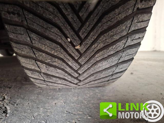 SEAT Leon 2.0 TDI 184 CV 5p. FR GARANZIA INCLUSA