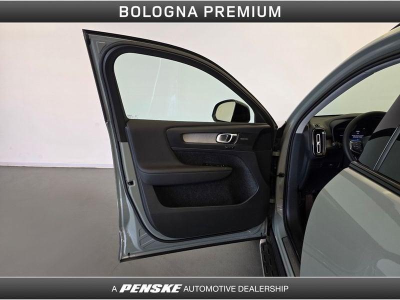 Volvo XC40 XC40 B4 AWD automatico Ultimate Dark