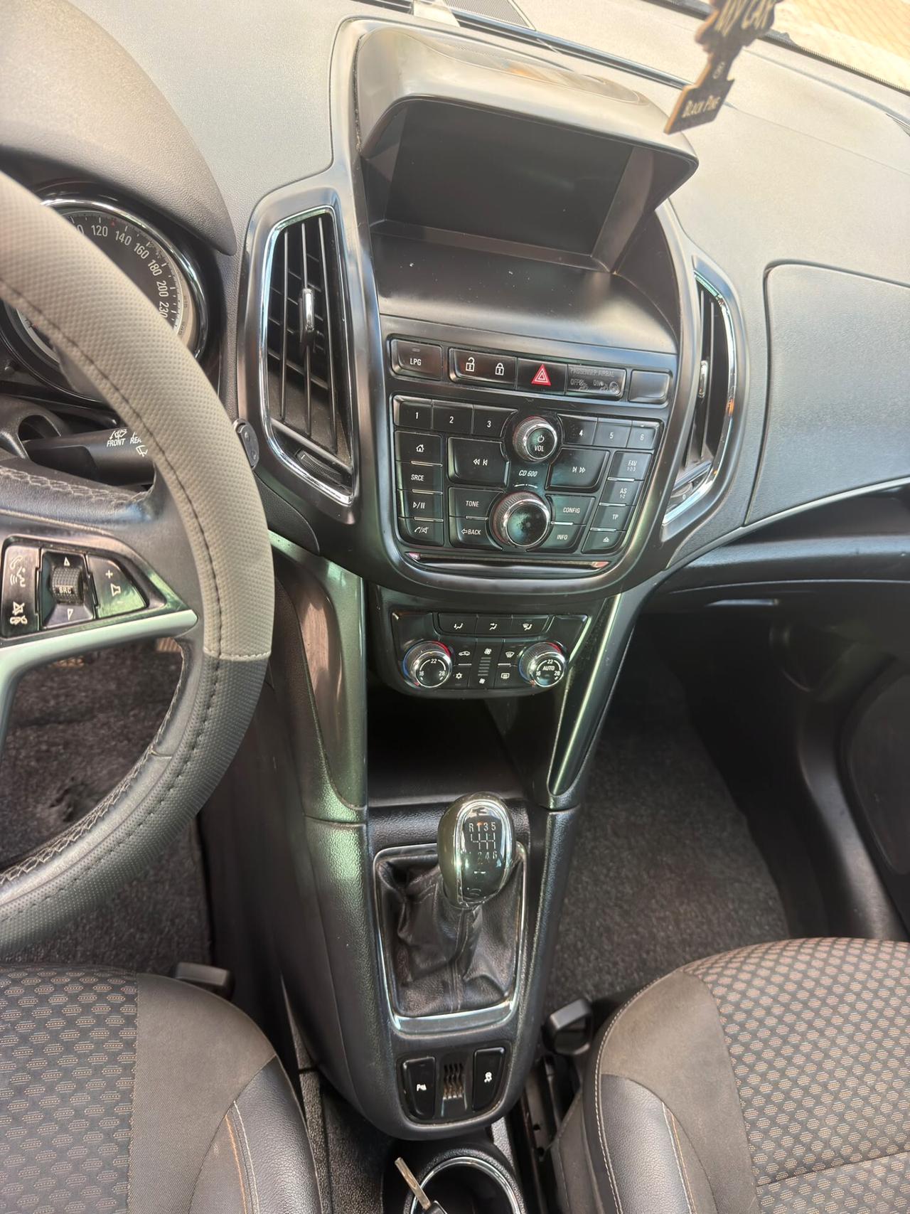 Opel Zafira Tourer 1.4 Turbo 140CV GPL Cosmo