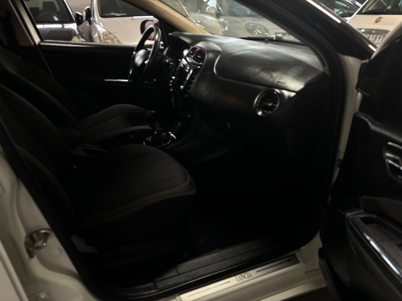 Lancia Delta 1.6 MJT 105 CV Gold