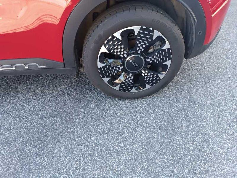 FIAT 600 (2023-->) Hybrid DCT MHEV La Prima