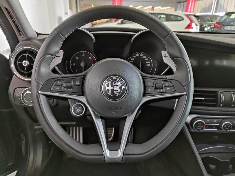 ALFA ROMEO Giulia (2016) - Giulia 2.2 Turbodiesel 210 CV AT8 AWD Q4 Veloce