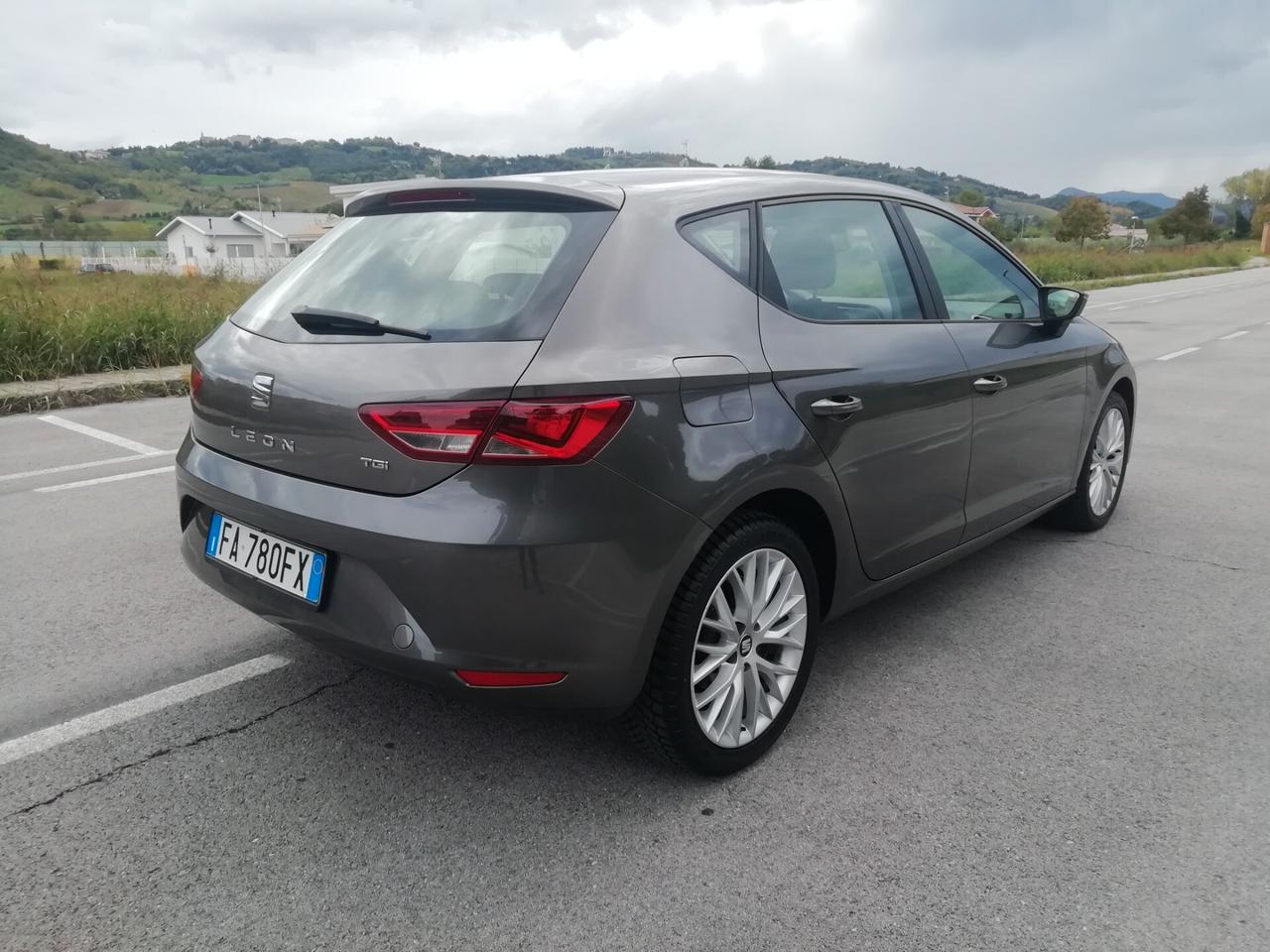 Seat Leon 1.4 TGI 5p. Business HIGH "Solo 94.000 km/Uniproprietario"