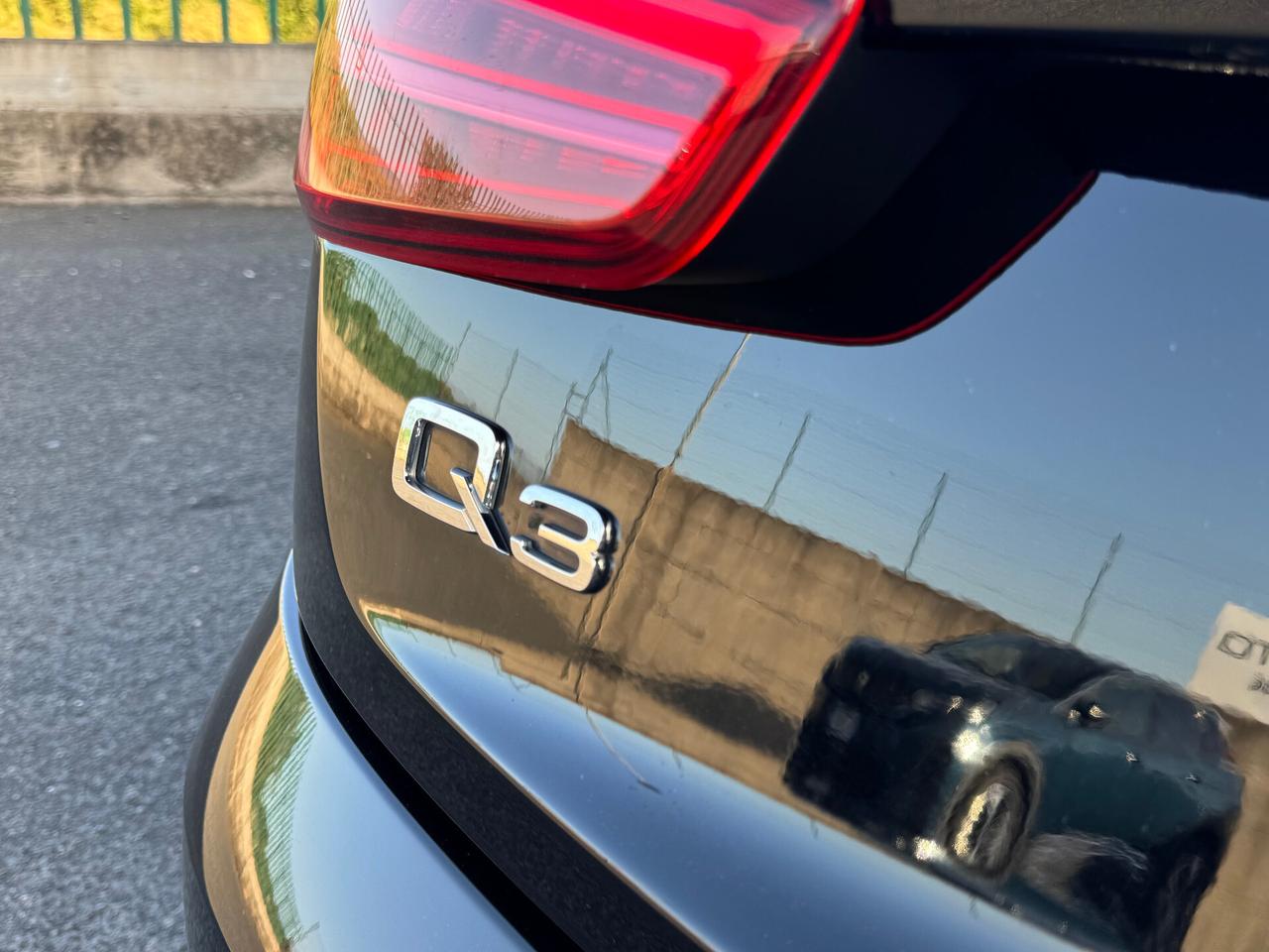 Audi Q3 2.0 TDI 120 CV S tronic S line Edition