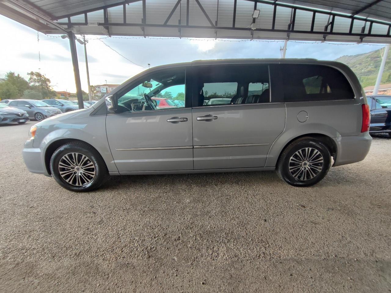 Lancia Voyager 2.8 Turbodiesel Platinum 177 CV