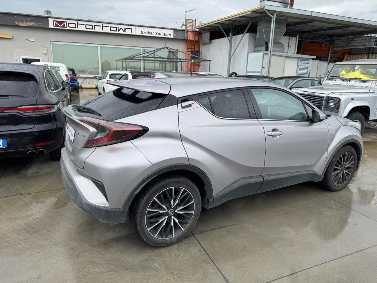 Toyota C-HR 1.8 Hybrid E-CVT Lounge