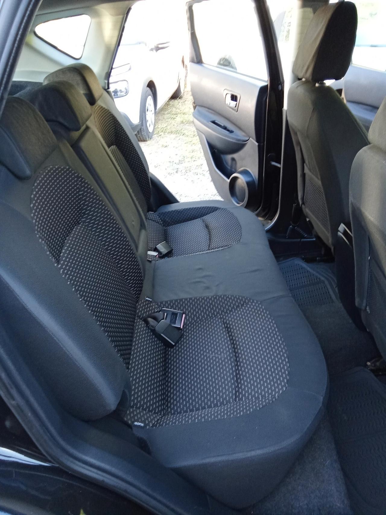 Nissan Qashqai 1.5 dCi DPF 011