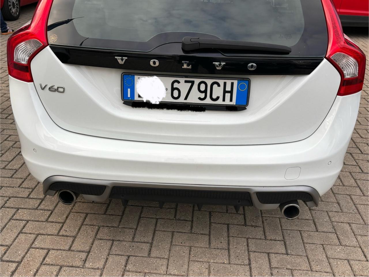 Volvo V60 D3 R-design Kinetic