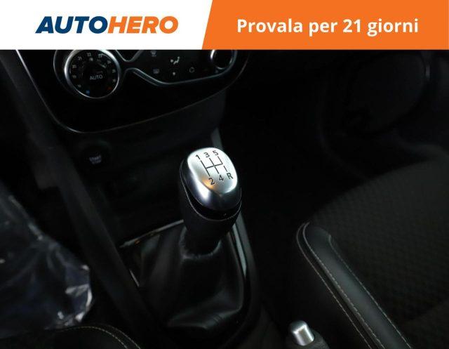 RENAULT Clio TCe 12V 90 CV 5 porte Moschino Zen