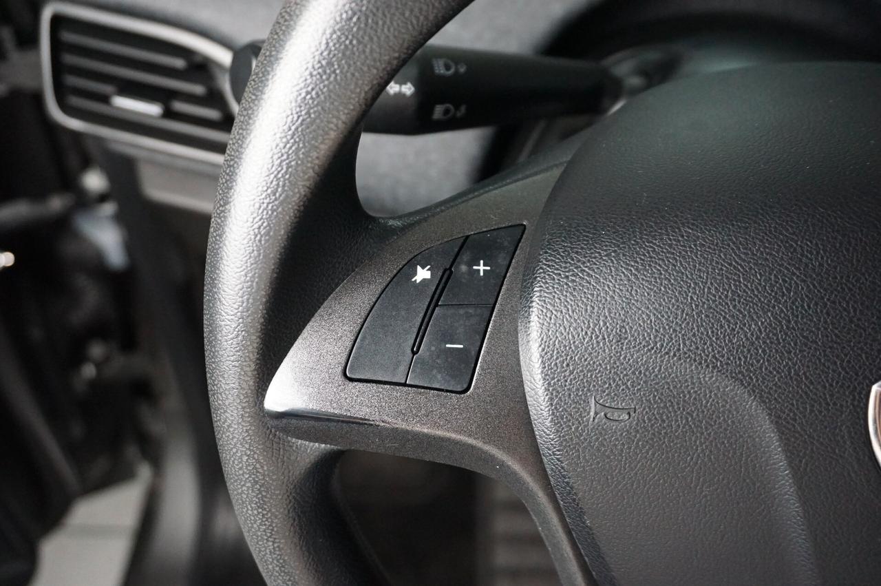 Lancia Ypsilon 1.0 FireFly 5 porte S&S Hybrid Ecochic Silver