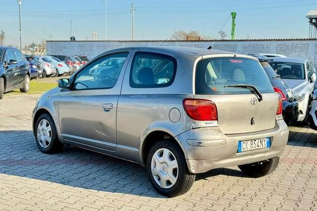 Toyota Yaris 3p 1.3 Sol auto