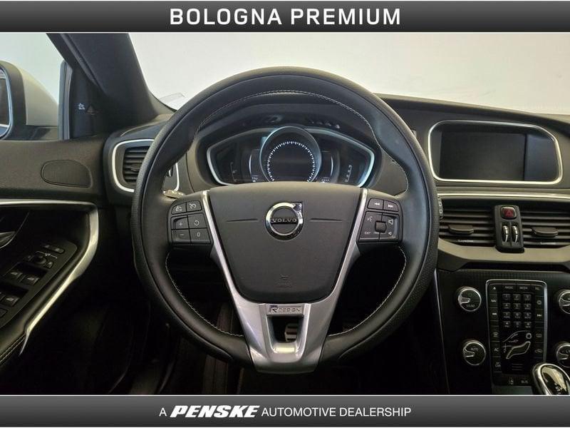 Volvo V40 T3 Geartronic R-design