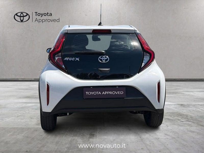 Toyota Aygo X 1.0B (72 CV) Active
