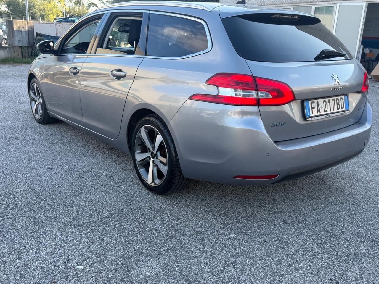 Peugeot 308 BlueHDi 120 S&S SW GT Line