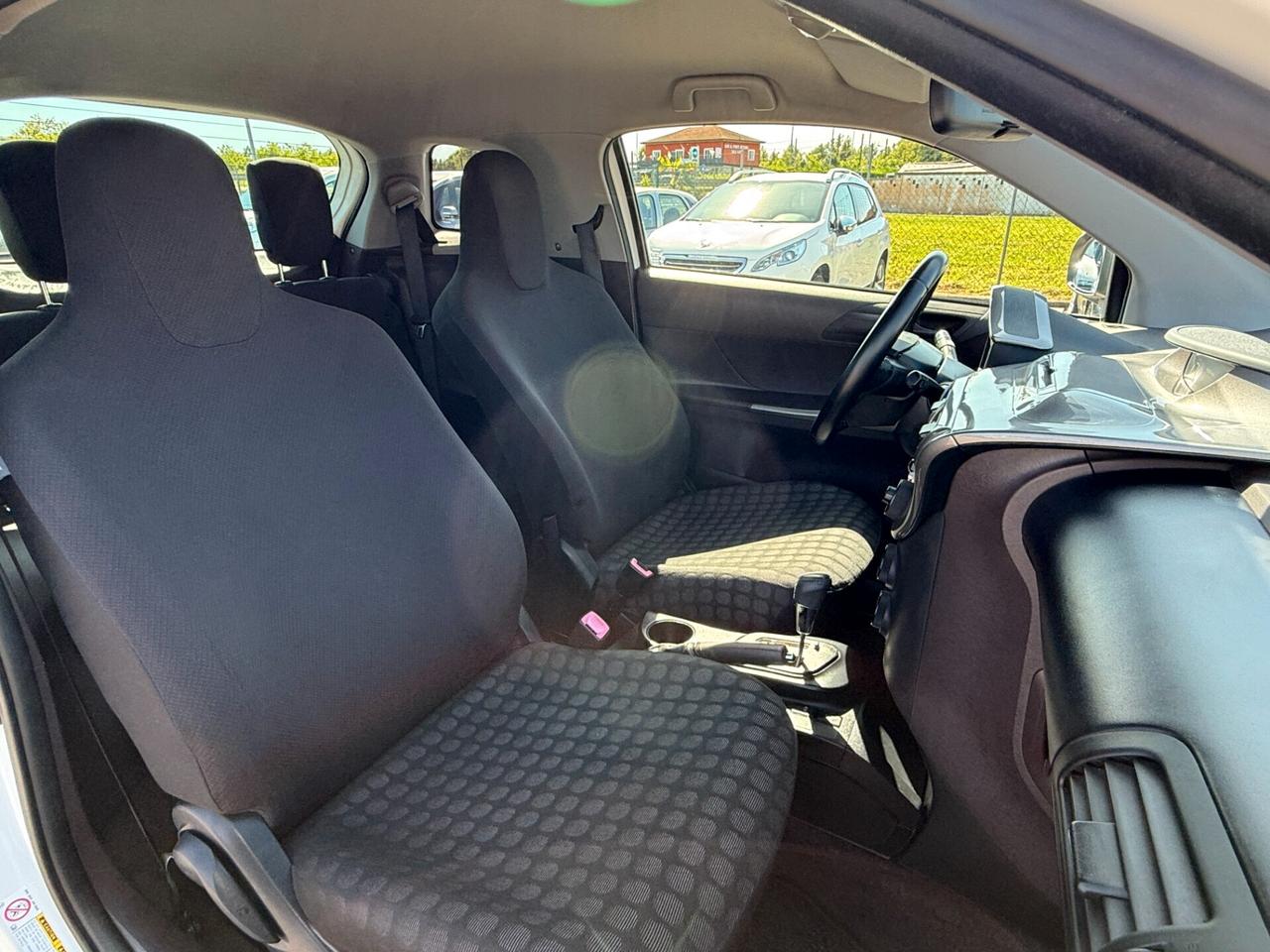 Toyota iQ 1.0 Multidrive