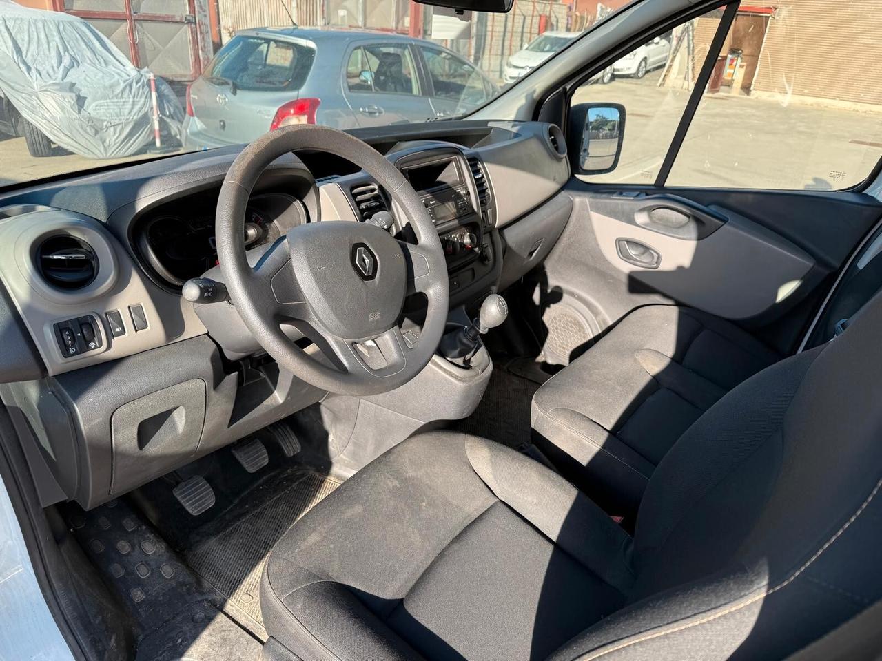 Renault TRAFIC 1.6 dCi 125CV 9 POSTI PASSO LUNGO NO CLIMA + IVA