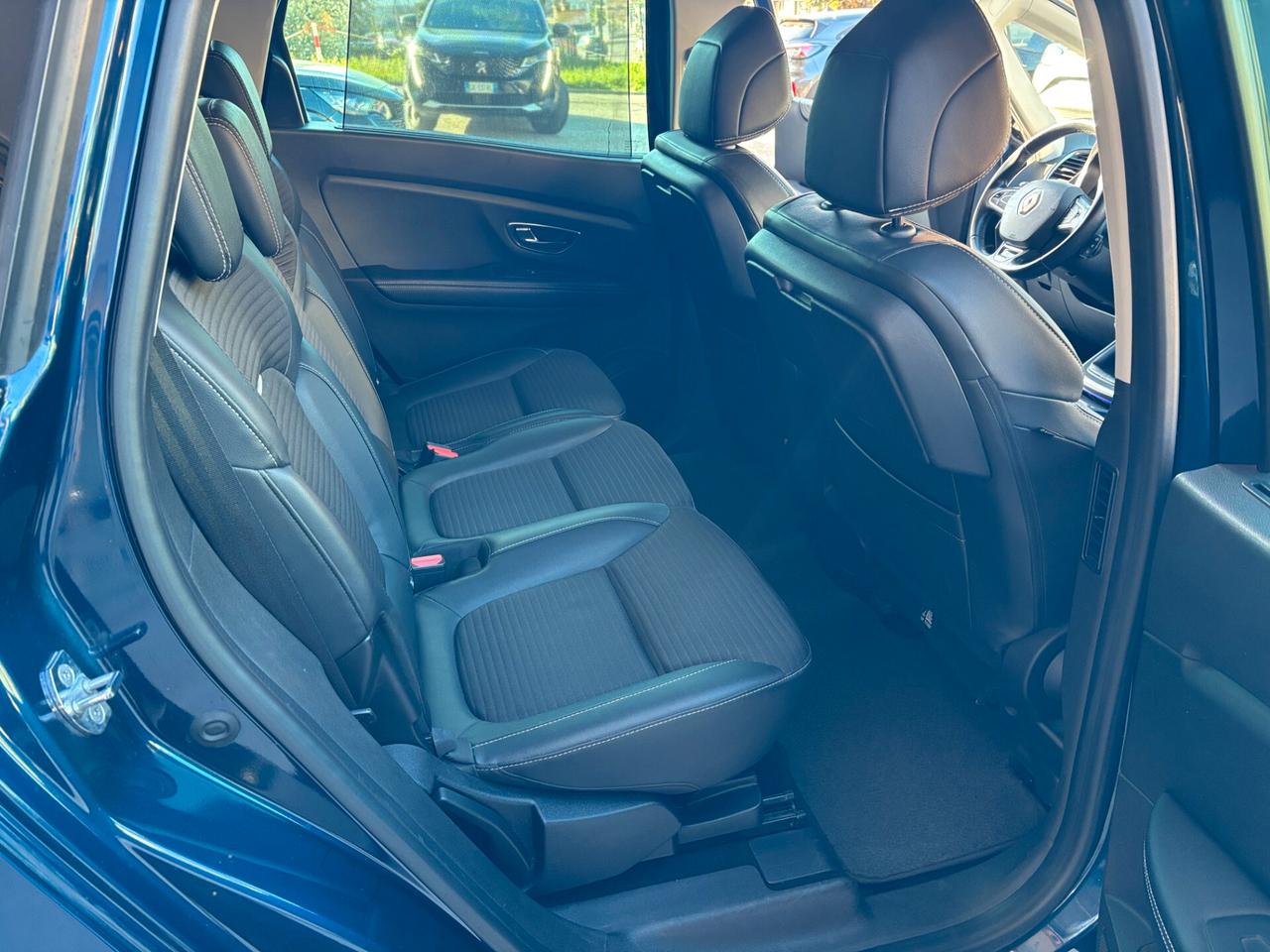 Renault Grand Scenic dCi 110 CV Intens 7POSTI