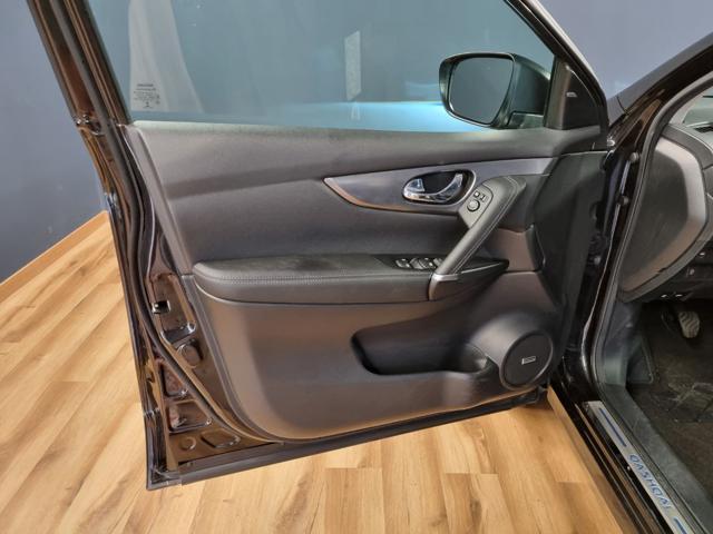 NISSAN Qashqai 1.6 DIG-T TEKNA