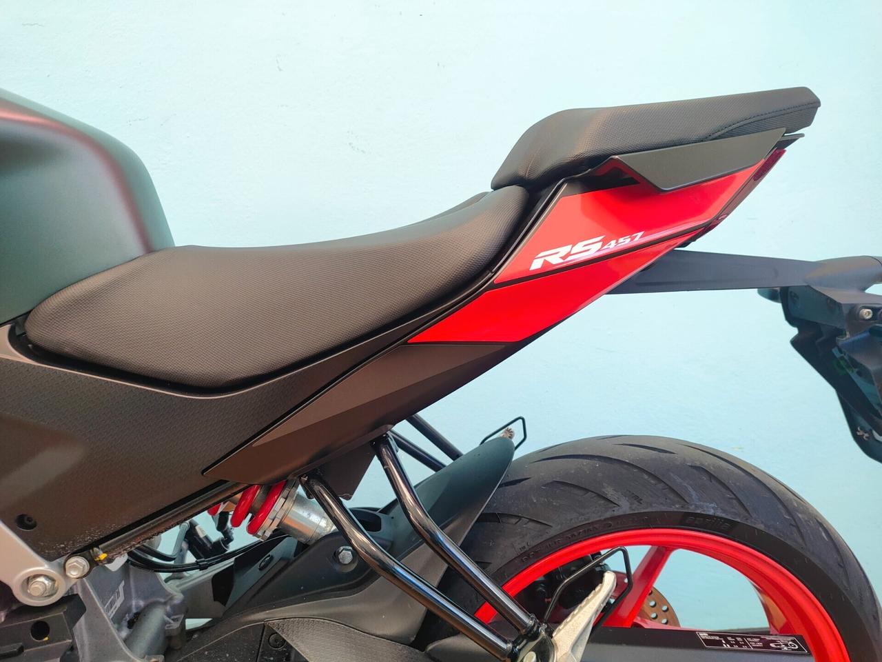 Aprilia RS 457 soli 2409 km.