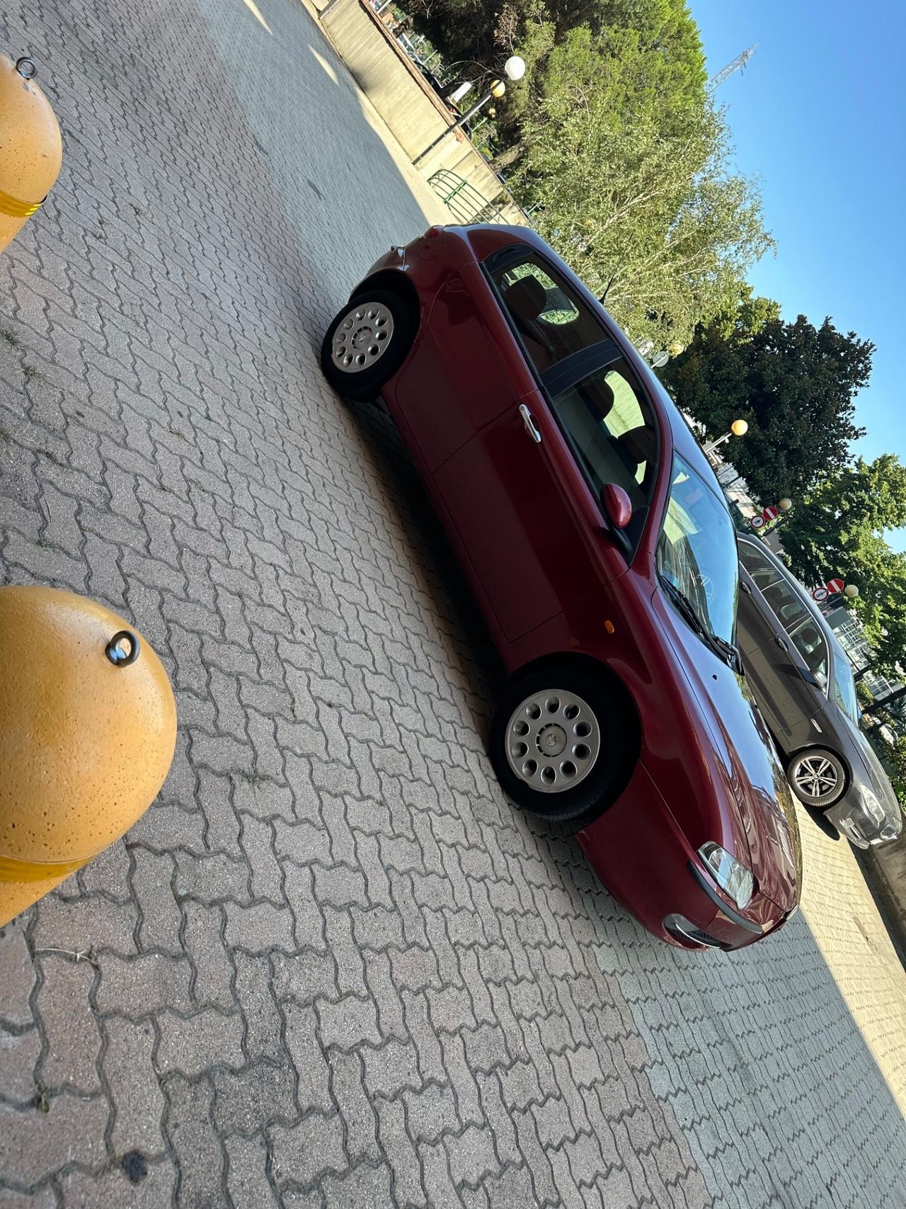 Alfa Romeo 147 1.6i 16V Twin Spark cat 5p. Progression