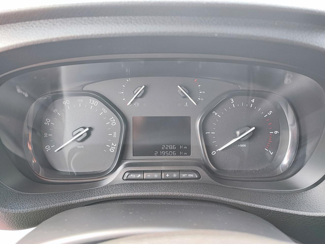 Citroen Spacetourer 9 POSTI CON SOLLEVATORE/PEDANA PER DISABILI