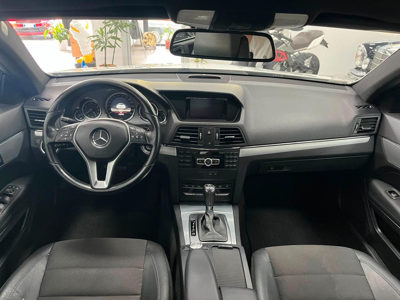 Mercedes-Benz E 220 Coupe cdi