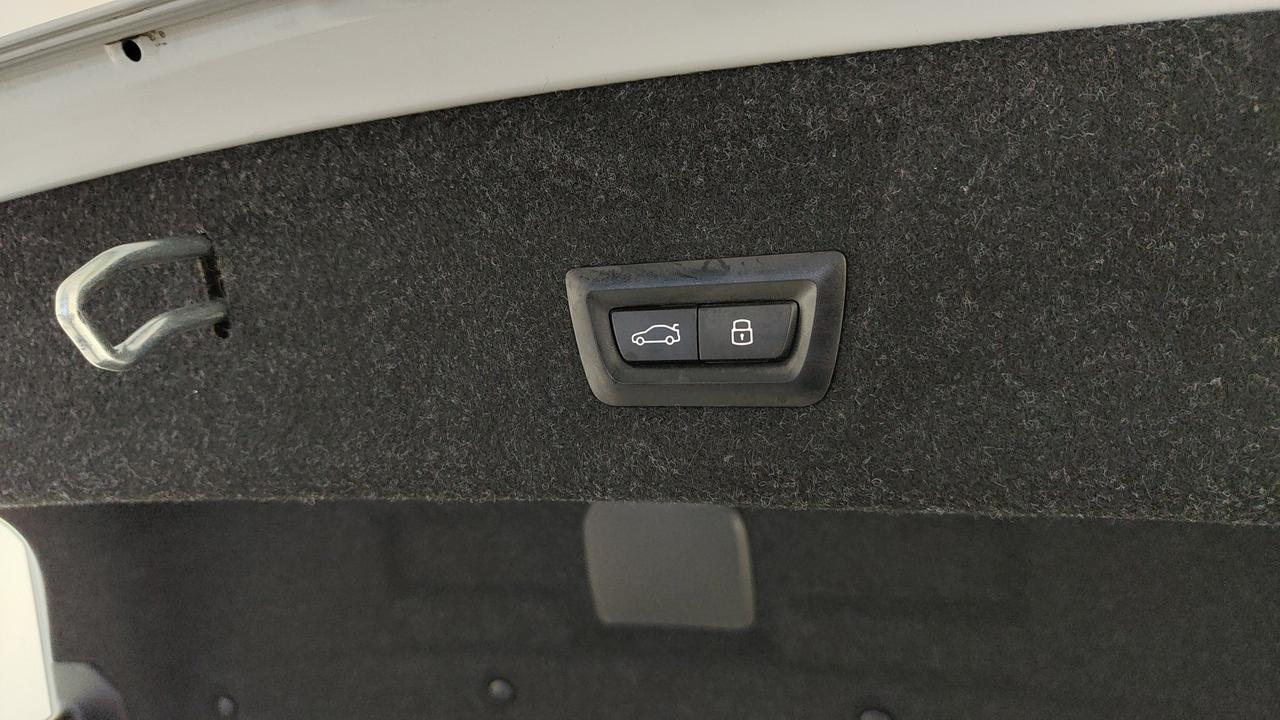 BMW Serie 3 G20 2022 Berlina - 320d mhev 48V MSport auto
