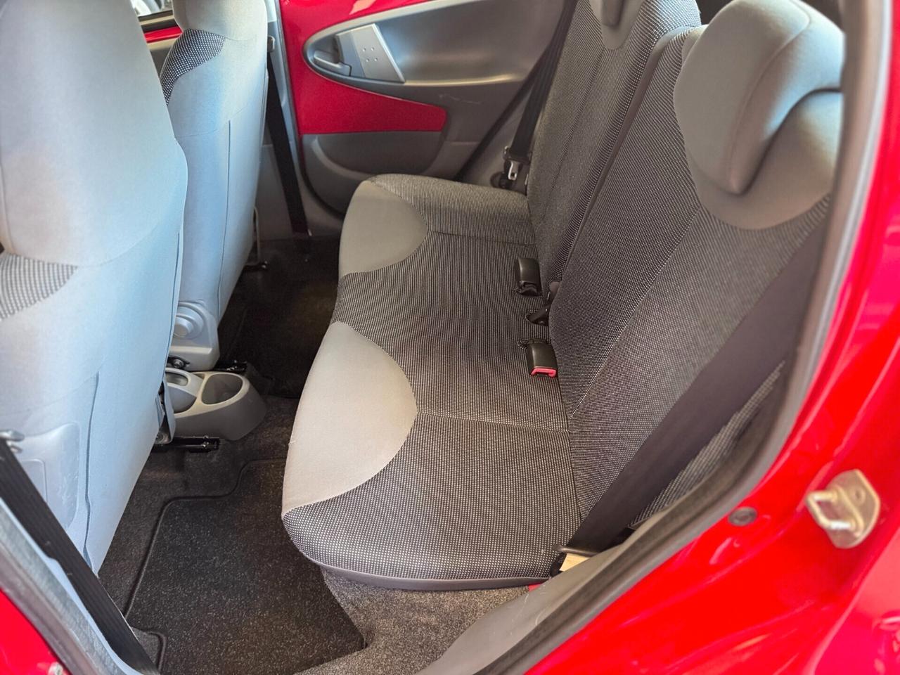 Peugeot 107 1.0 68CV 5p. Desir