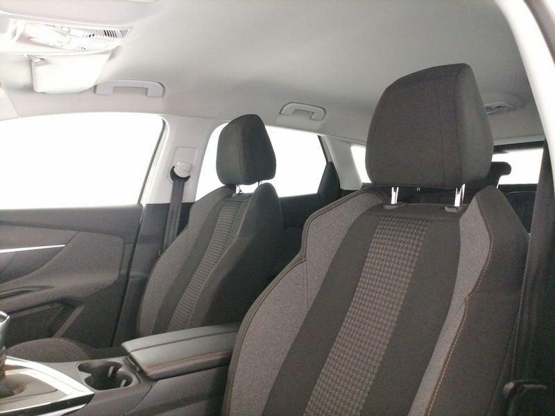 Peugeot 3008 1.5 bluehdi Active s&s 130cv
