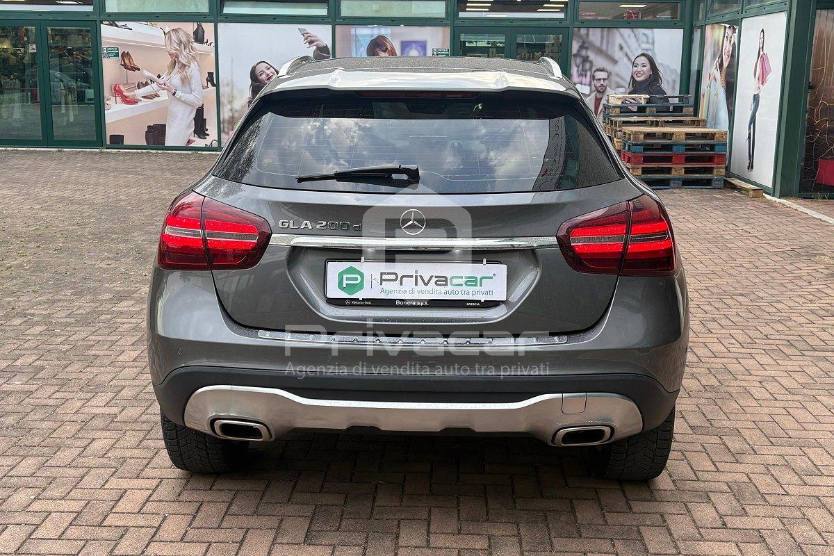 MERCEDES GLA 200 d Automatic Sport