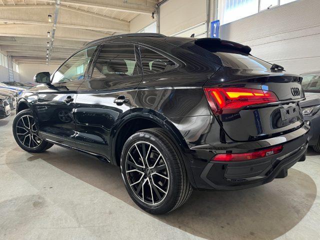 AUDI Q5 SPB Sportback 40 TDI quattro S line Identity Black