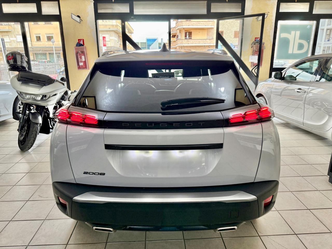 Peugeot 2008 PureTech 130 S&S EAT8 Allure