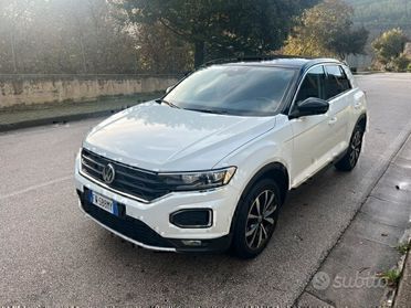 Volkswagen T-Roc 1.6 tdi 116cv Style cookpit 2019