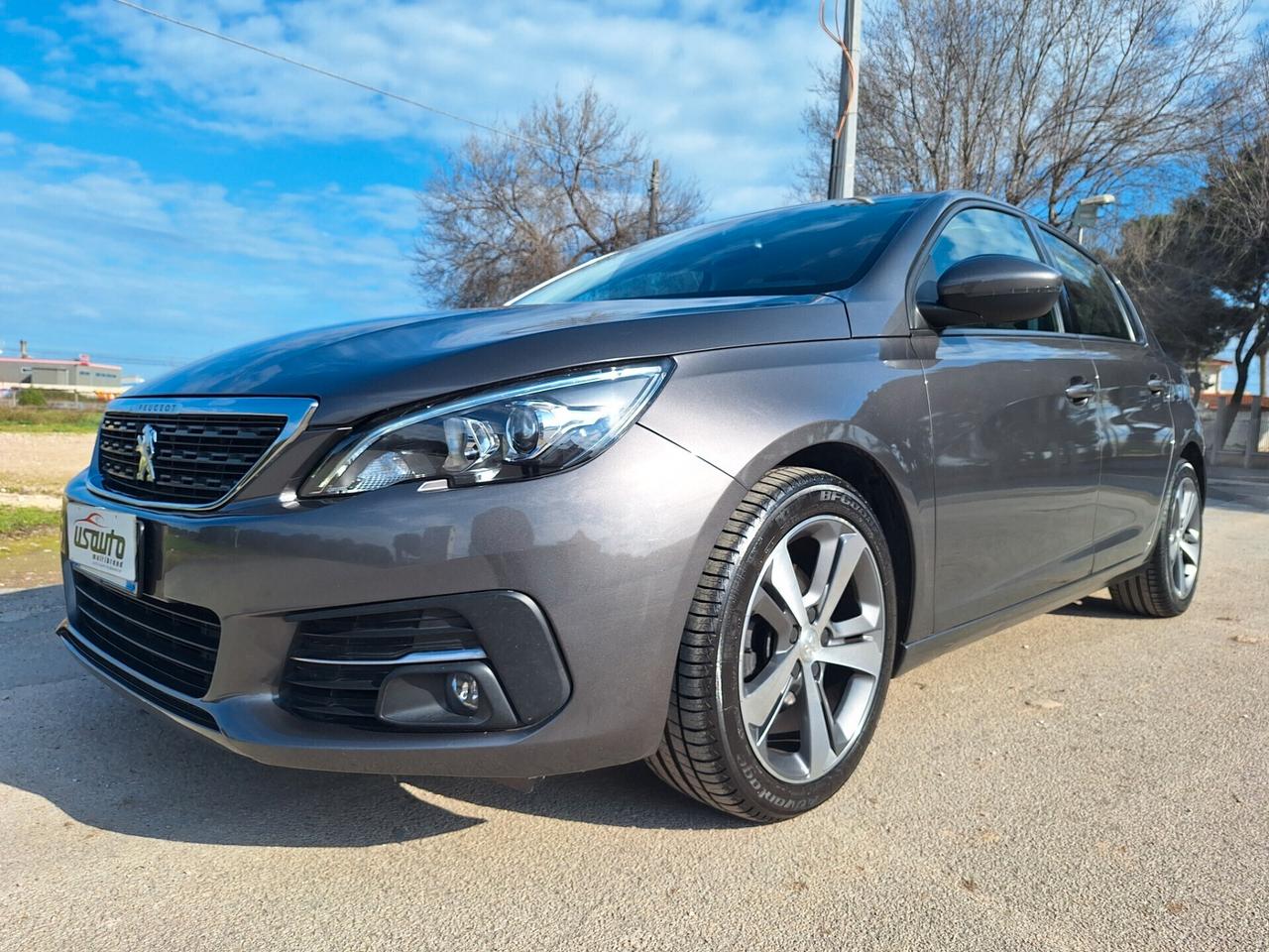 Peugeot 308 1.6HDi 120 cv BERLINA NAVI 2018 PERFETTA