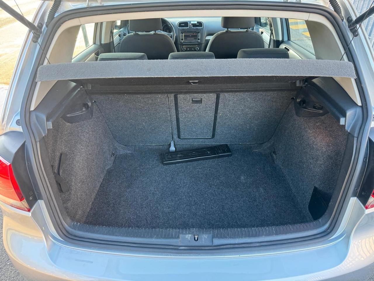 VW GOLF 1.6 TDI DSG 5p. NEOPATEN GARANZIA 12 MESI