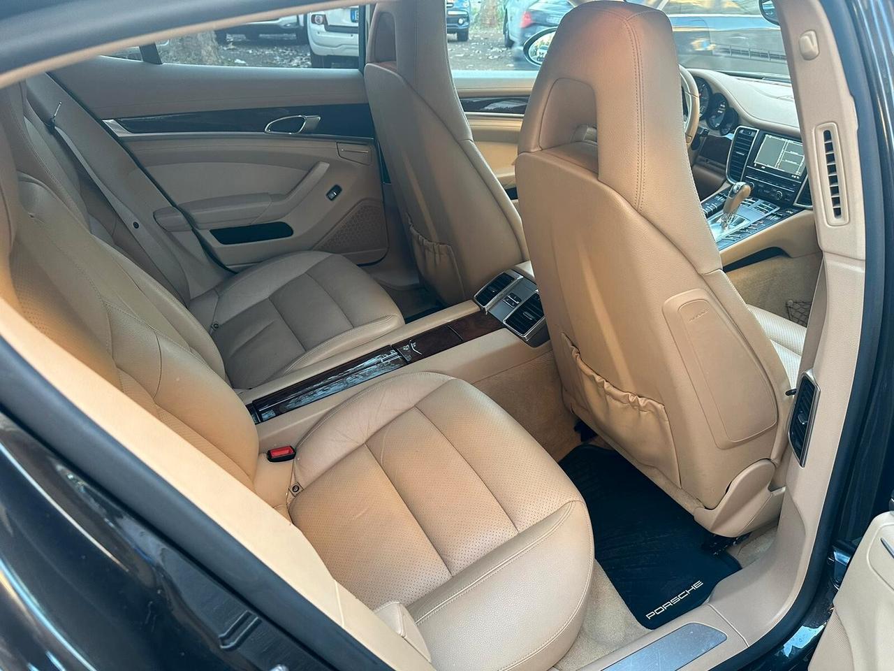 Porsche Panamera 3.6 PLATINUM 4