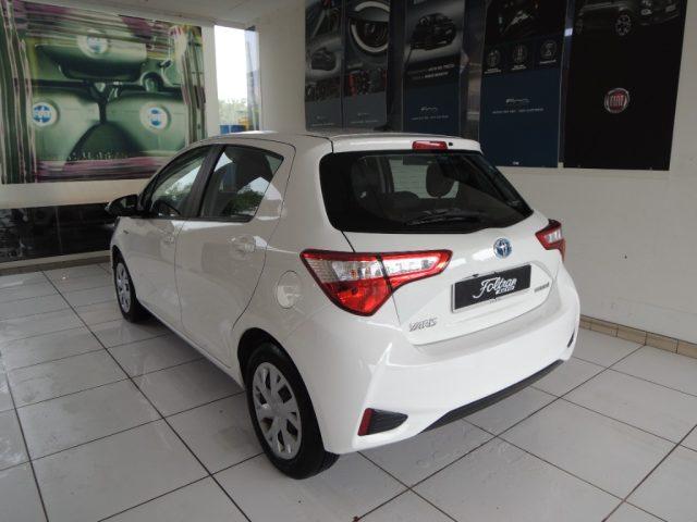 TOYOTA Yaris 1.5 Hybrid 5 porte Active