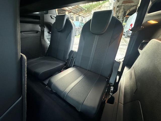 PEUGEOT 5008 BlueHDi 130 S&S EAT8 GT