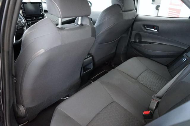 TOYOTA Corolla 1.8 Hybrid Business