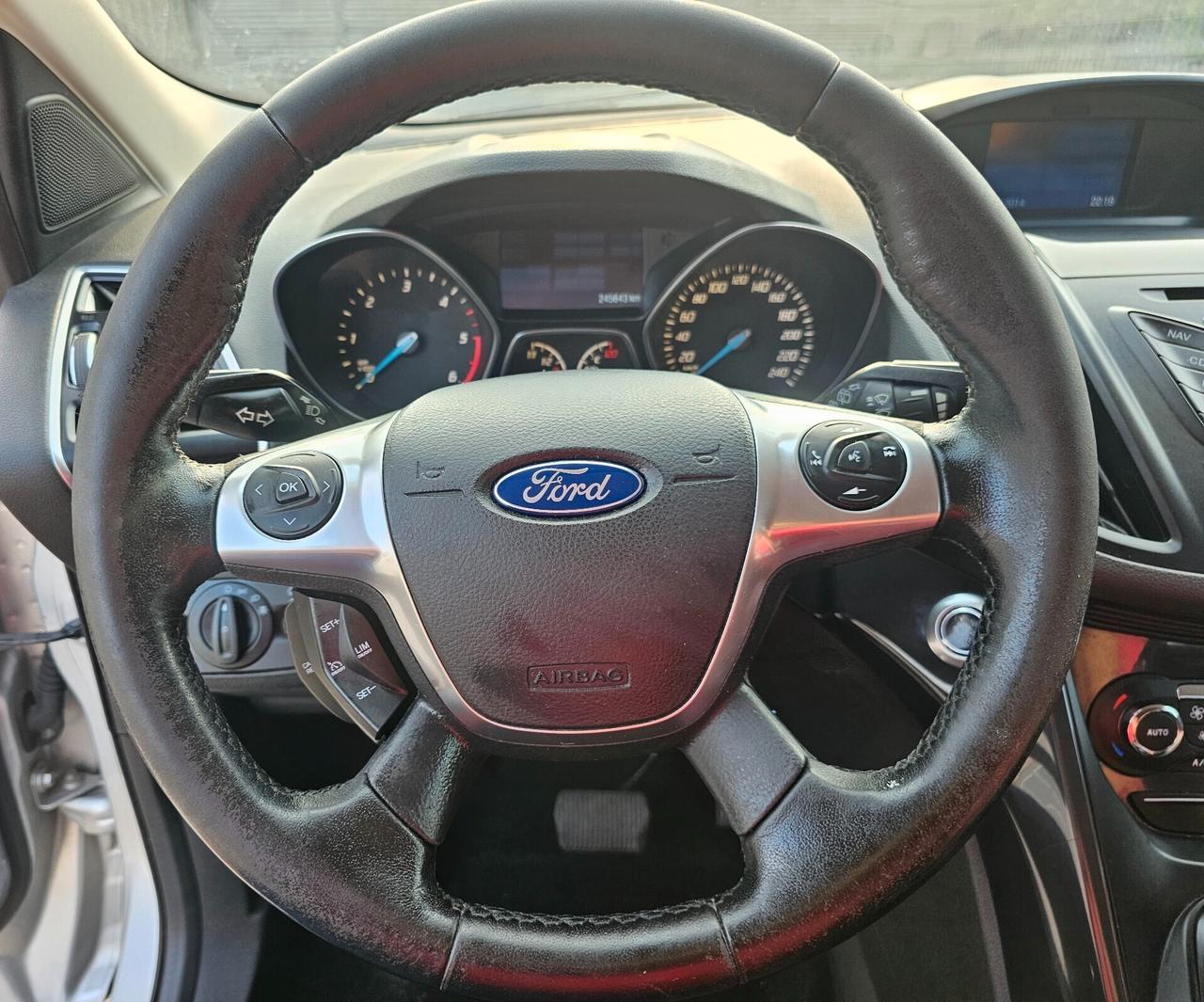Ford Kuga 2.0 TDCI 163 CV 4WD GANCIO TRAINO