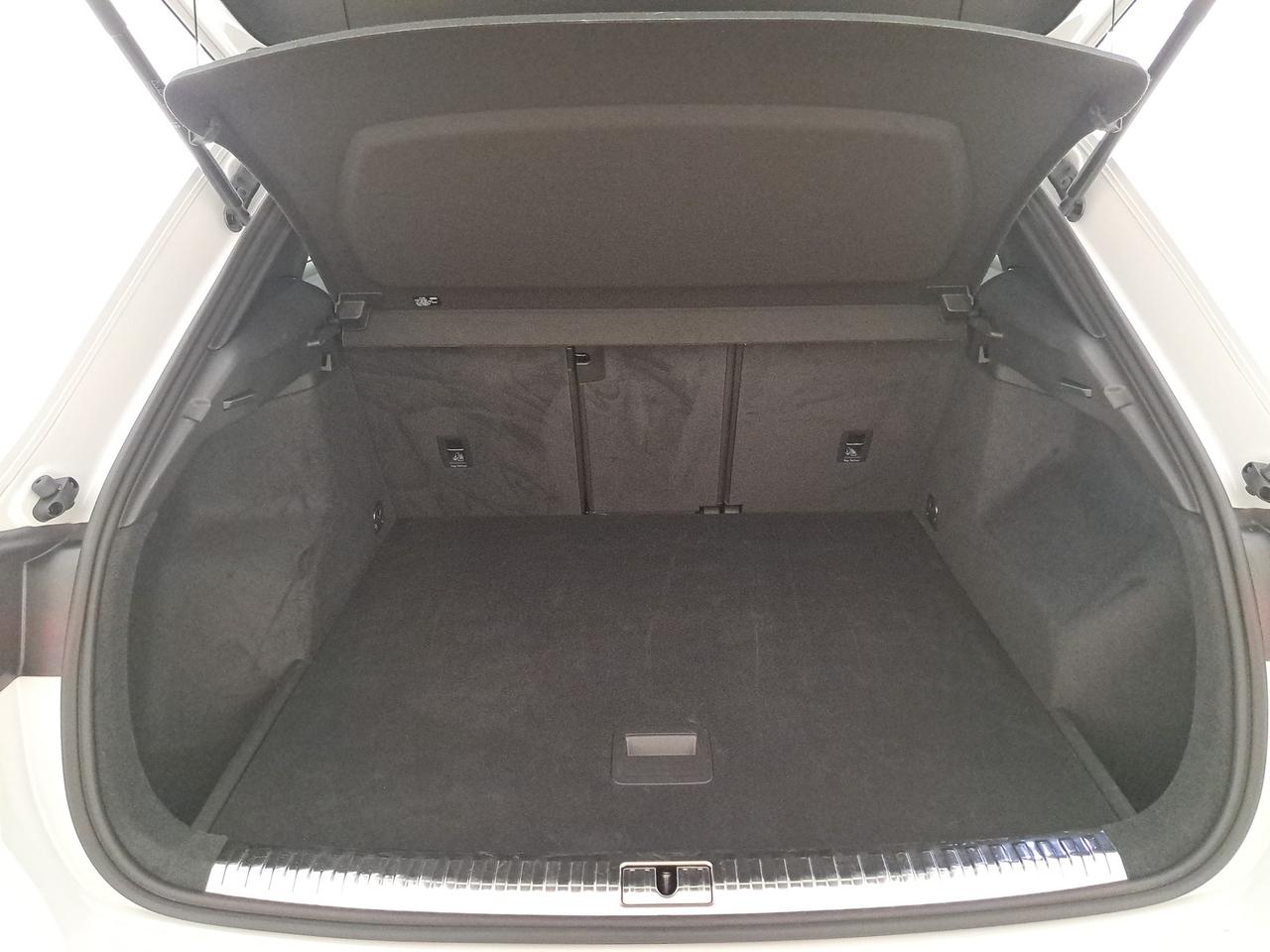 Audi Q3 35 2.0 tdi s line edition s-tronic