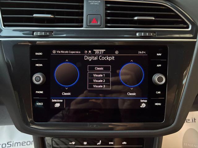 VOLKSWAGEN Tiguan 2.0 TDI 150 CV SCR DSG R-Line LUCI AMBIENTE