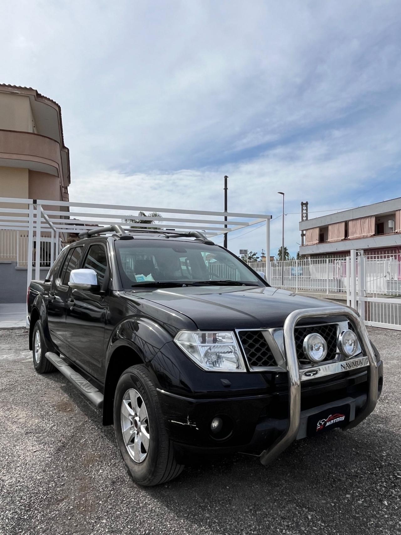 Nissan Navara 2.5 dCi 4 porte Double Cab Sport