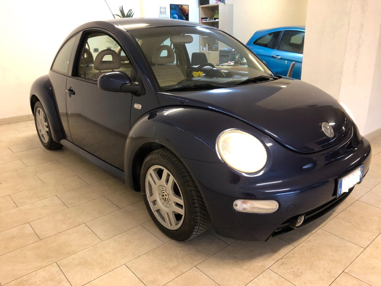 Volkswagen New Beetle 1.6 GPL FULL DISTRIBUZIONE TAGLIANDATA NEOPATENTATI