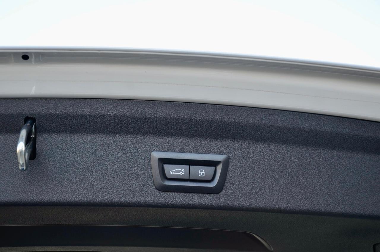 BMW 120i MSPORT PRO 5p 177cv AUTO, PREZZO REALE, GARANZIA BMW 5/27, SERVICE PACK 5/28, UNICOPROPRIETARIO, COLOR VISIONE EDITION, MBRAKES, HIGH BEAM, SEDILI SPORTIVI, PERMUTE